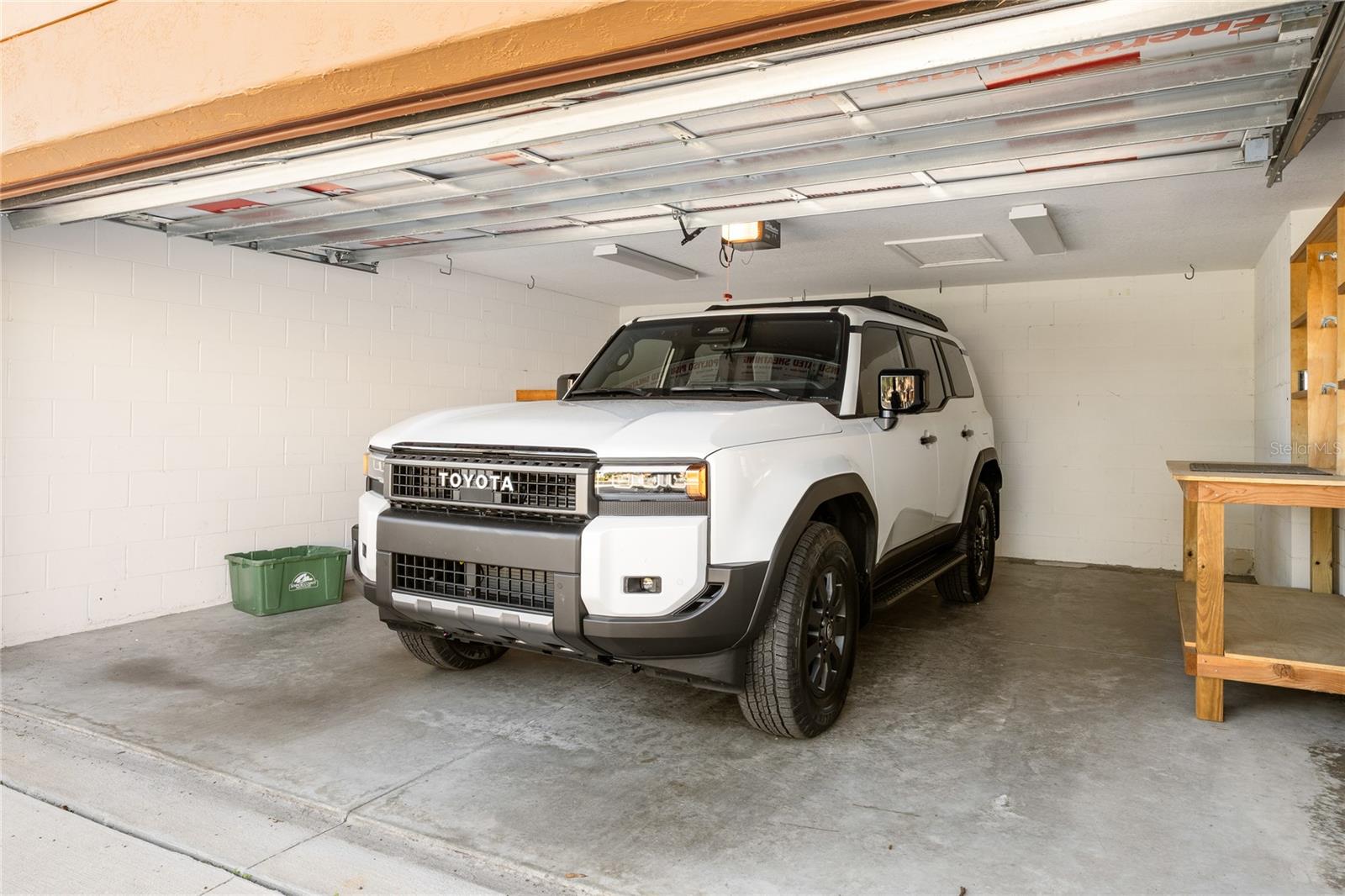 SAVANNAH PARK - Residential Lease