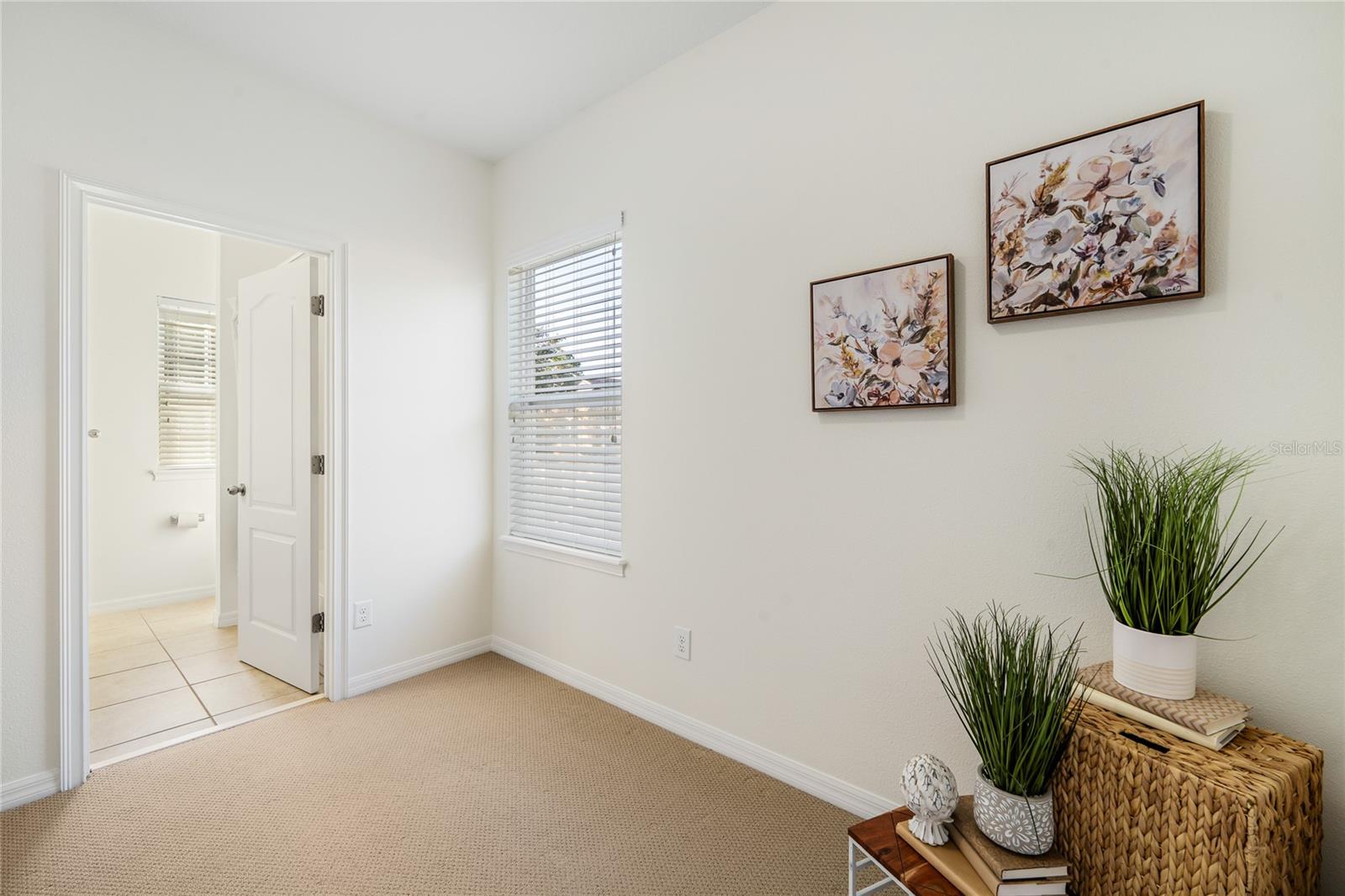 SAVANNAH PARK - Residential Lease