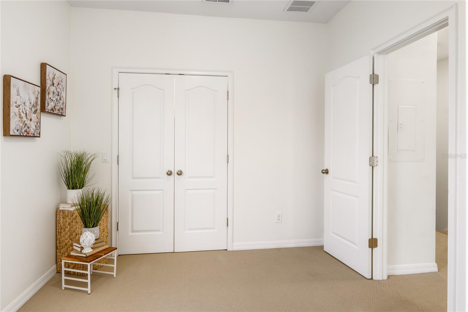 SAVANNAH PARK - Residential Lease