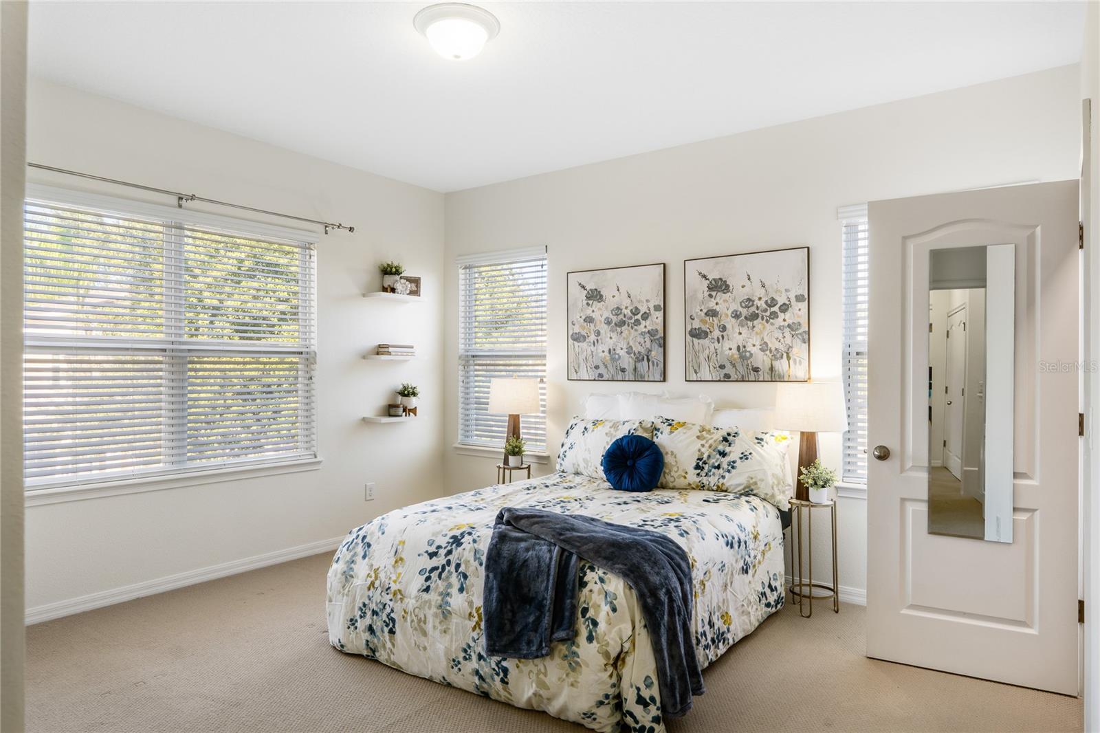 SAVANNAH PARK - Residential Lease