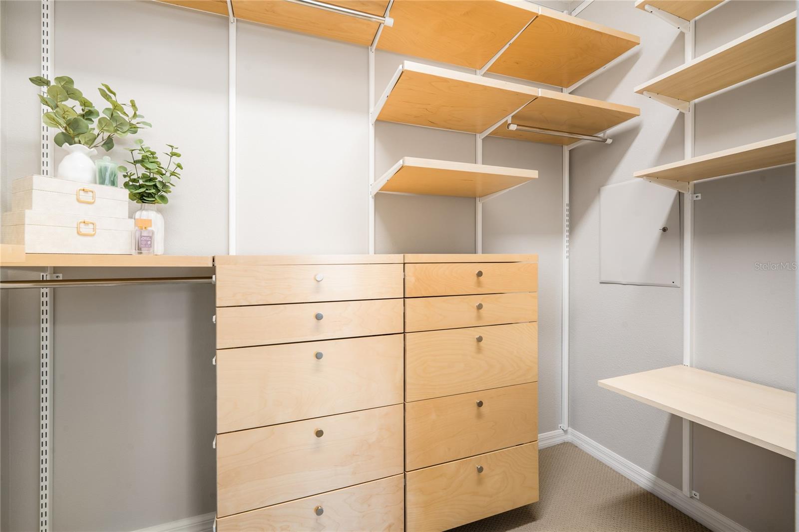 SAVANNAH PARK - Residential Lease