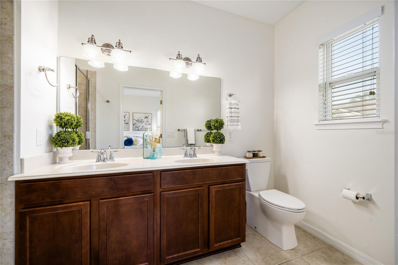 SAVANNAH PARK - Residential Lease