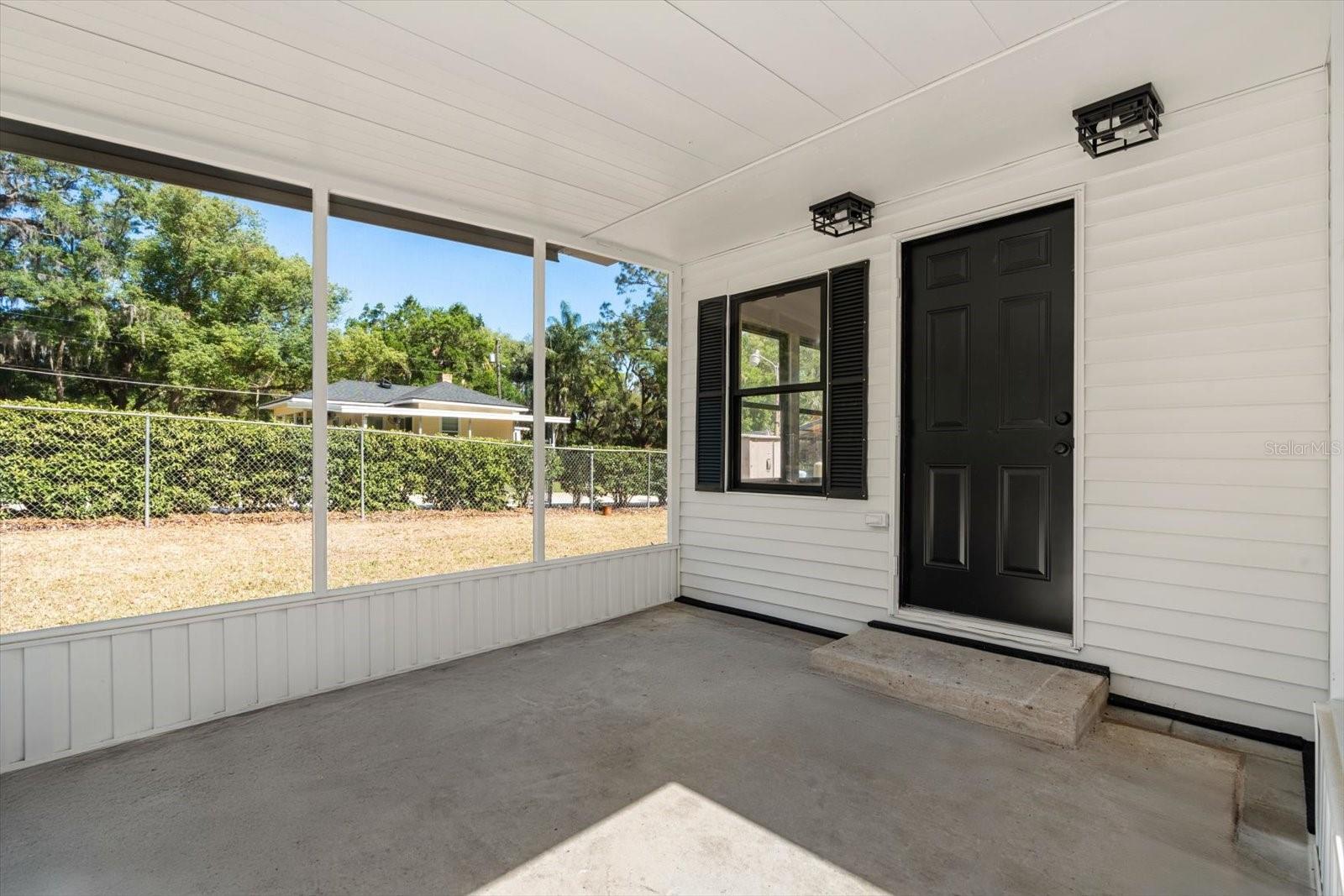 LADY LAKE ROSEMARY TERRACE - Residential Lease