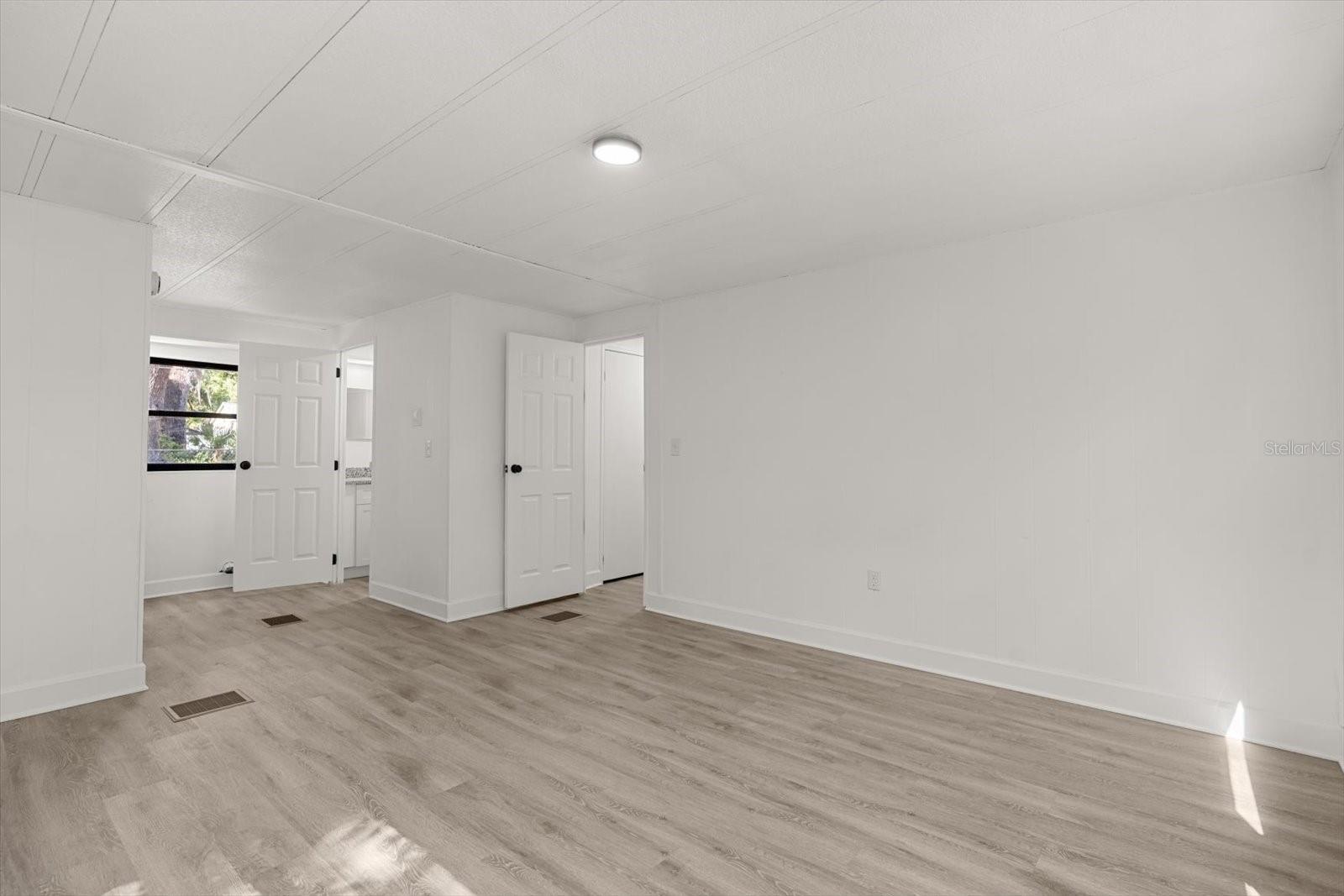 LADY LAKE ROSEMARY TERRACE - Residential Lease