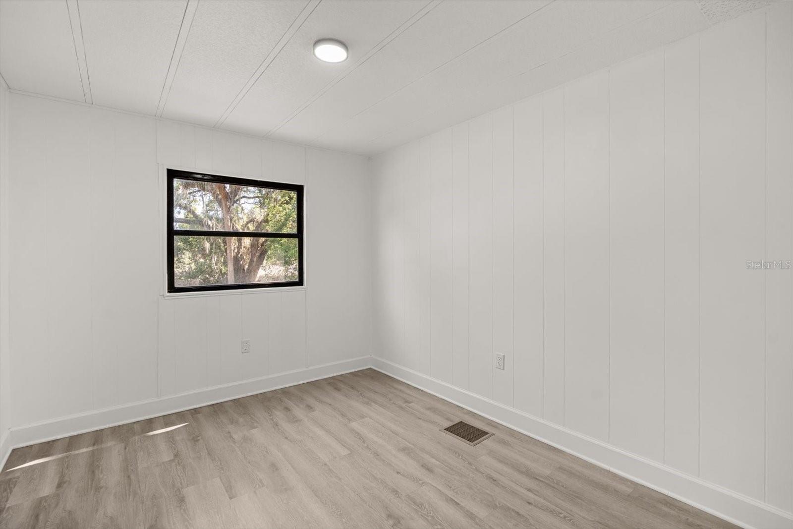 LADY LAKE ROSEMARY TERRACE - Residential Lease