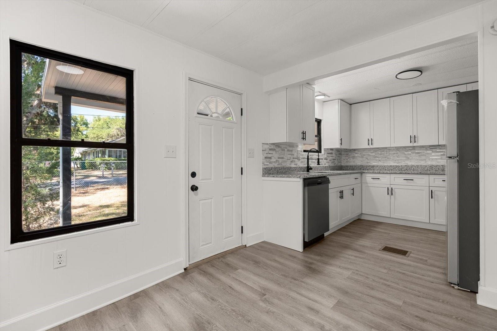 LADY LAKE ROSEMARY TERRACE - Residential Lease