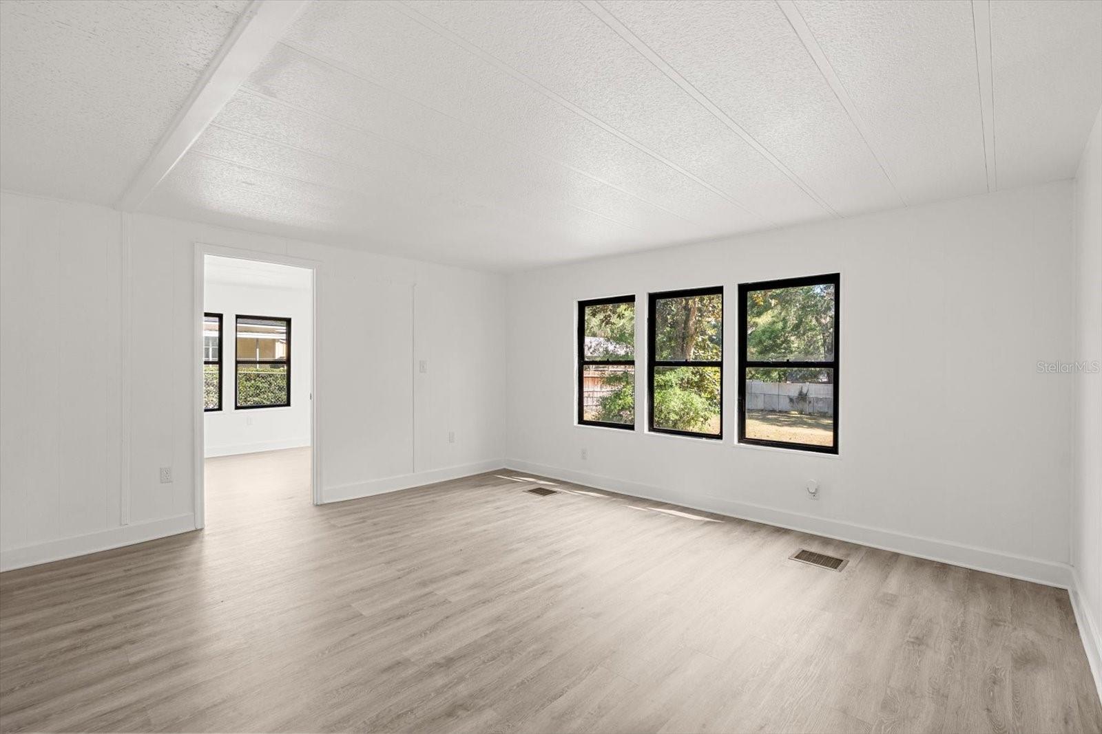 LADY LAKE ROSEMARY TERRACE - Residential Lease