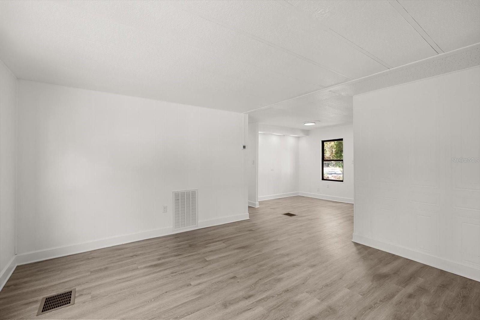 LADY LAKE ROSEMARY TERRACE - Residential Lease