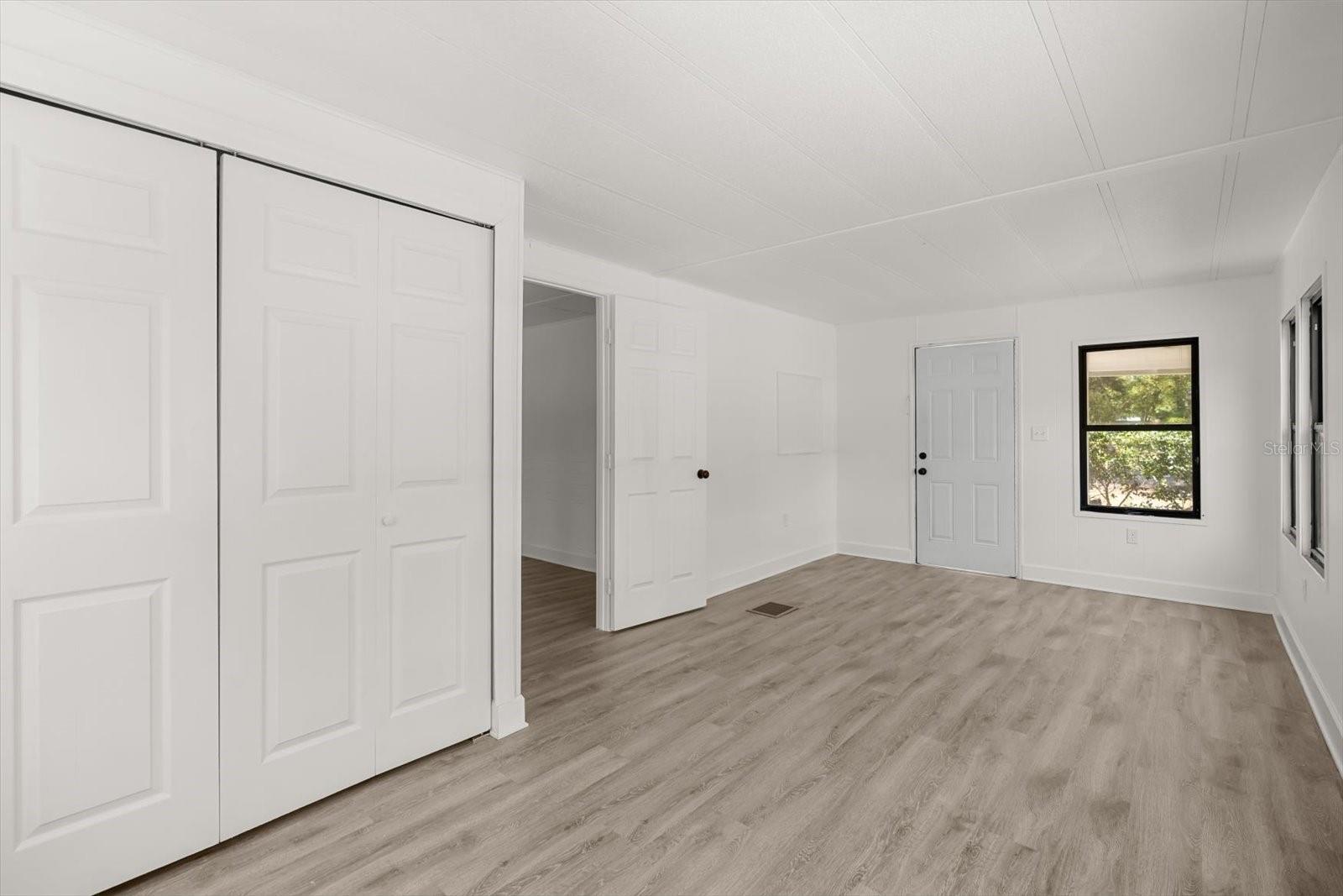 LADY LAKE ROSEMARY TERRACE - Residential Lease