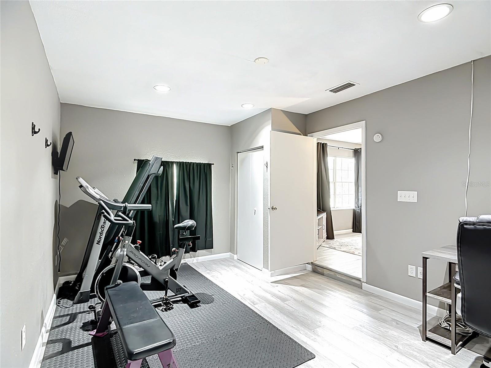 OAKVIEW ESTATES PH ONE - Residential