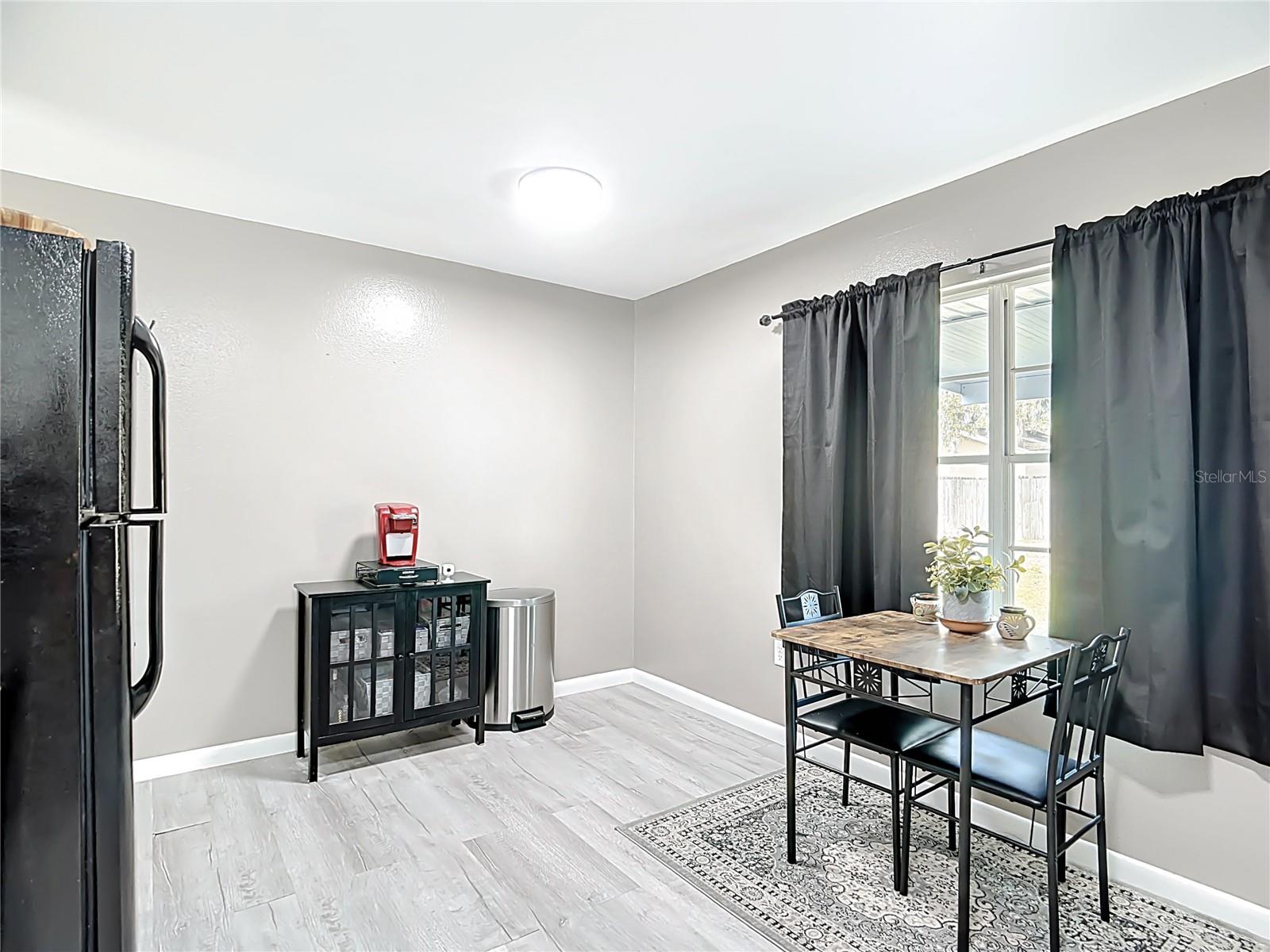 OAKVIEW ESTATES PH ONE - Residential