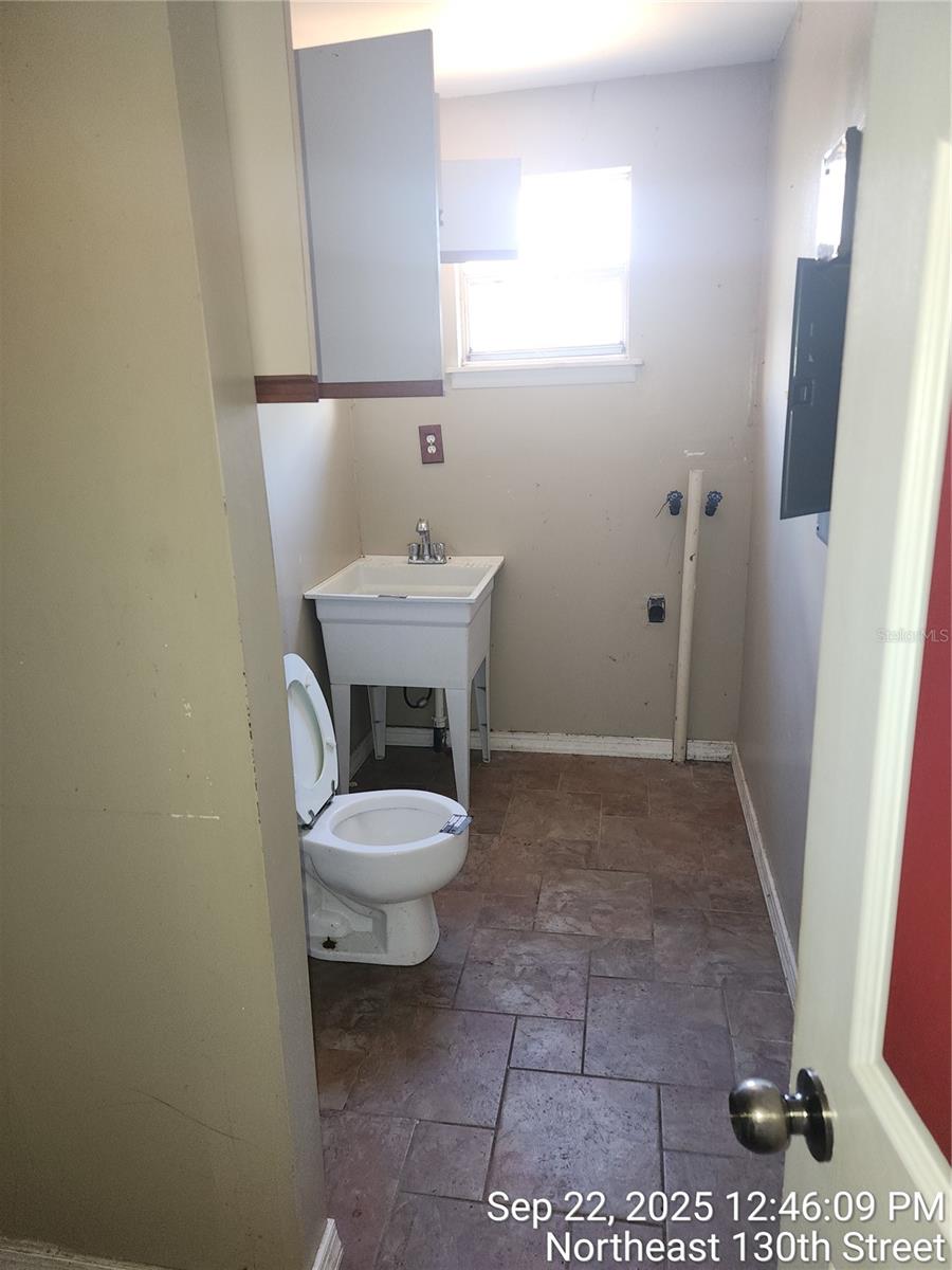 KERSHORES F - Residential