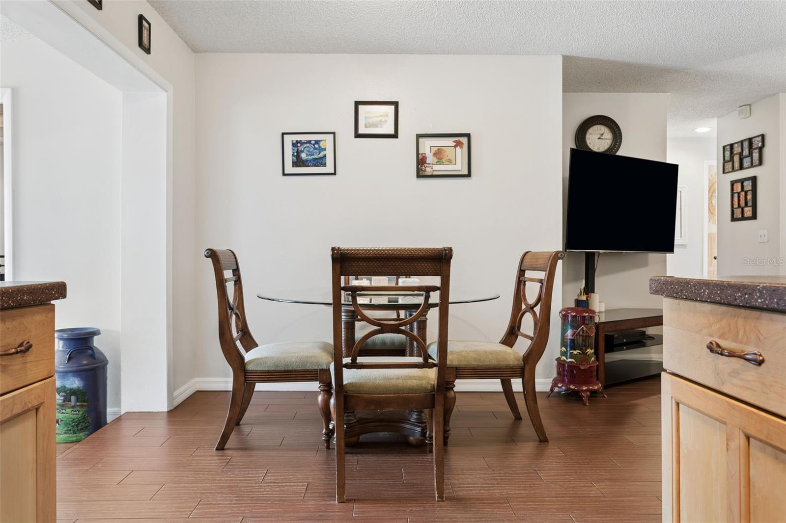 CARROLLWOOD MEADOWS UNIT VI SE - Residential