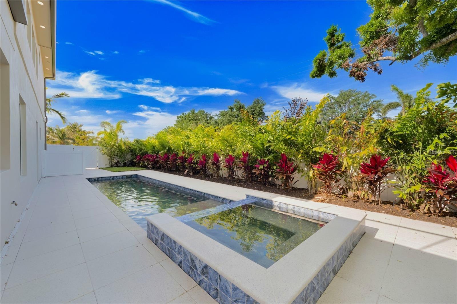 POINSETTIA PARK 2 - Residential