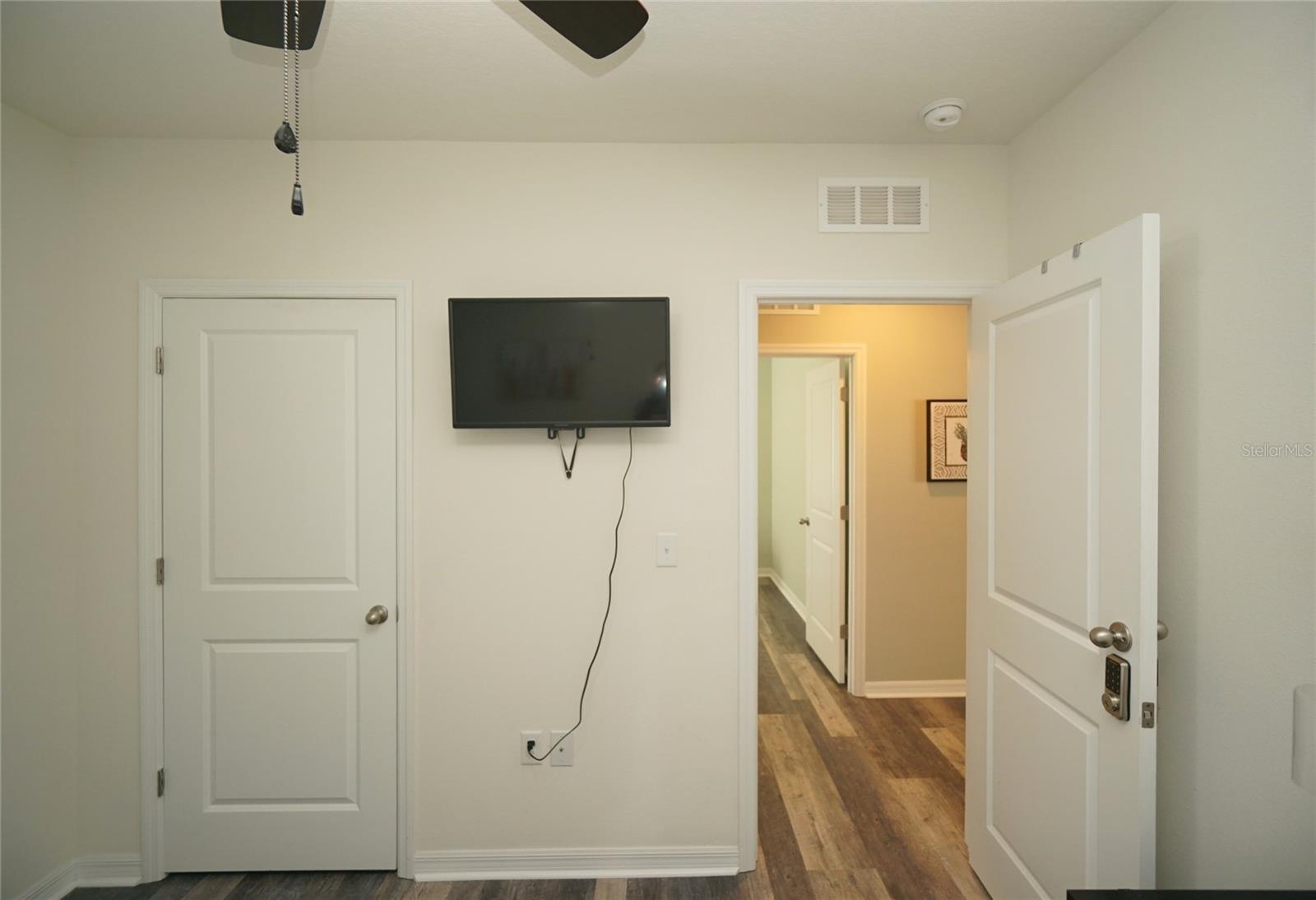 CARLTON LAKES WEST PH 2B - Residential Lease