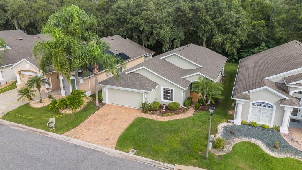 Photo of 540 Vista Oaks Way, Davenport, FL 33837 (MLS # S5137341)