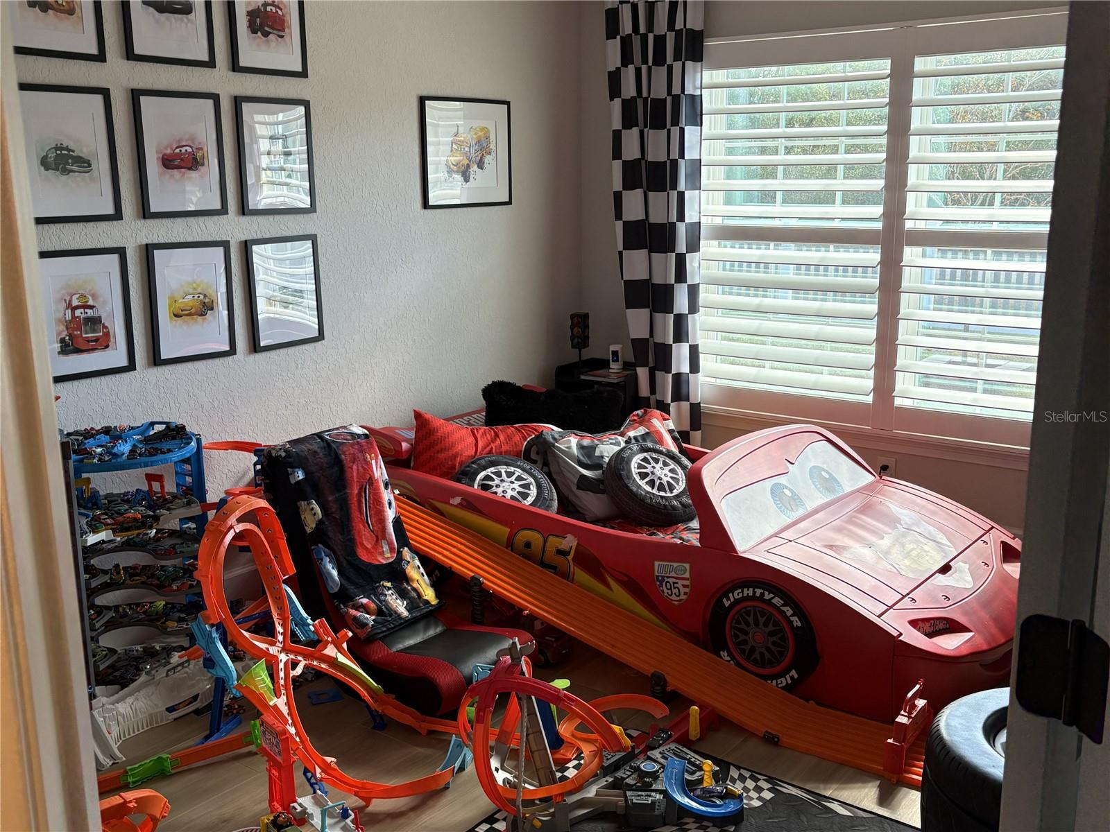 OCALA WATERWAY ESTATE - Residential