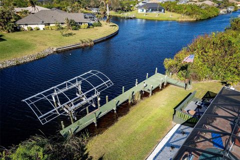 A home in PORT CHARLOTTE