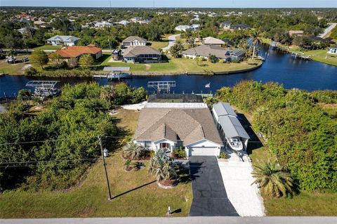 A home in PORT CHARLOTTE