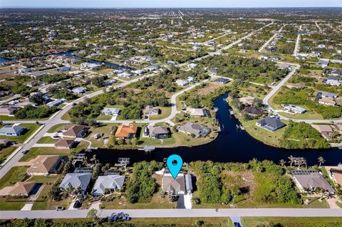 A home in PORT CHARLOTTE