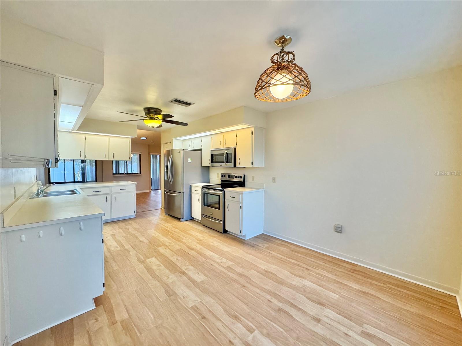 CYPRESS LANDING PH 02 - Residential Lease