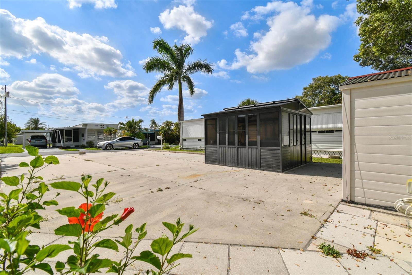 FLOWERWOOD CLUB MOBILE HOME PARK UNREC - Land