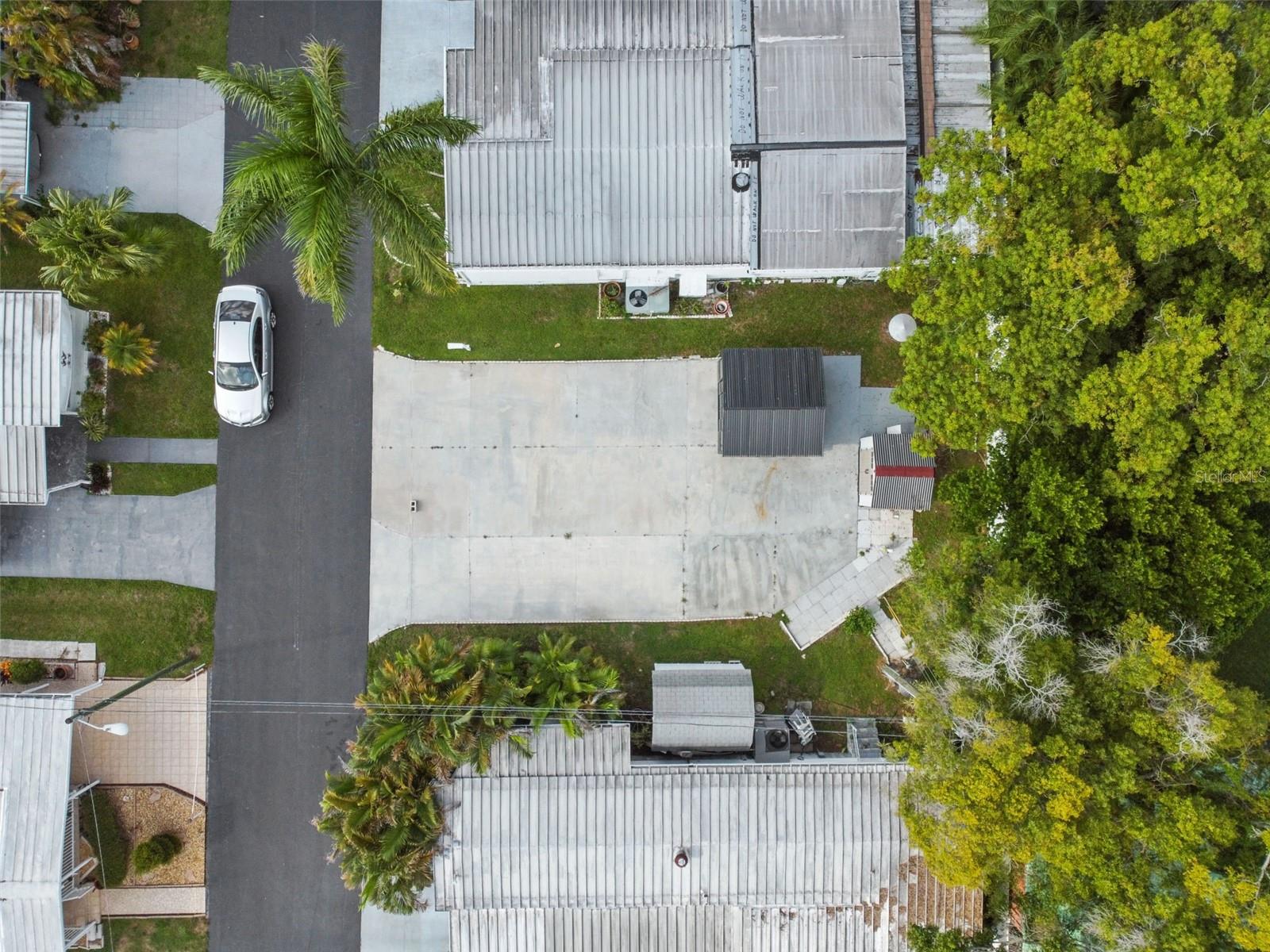 FLOWERWOOD CLUB MOBILE HOME PARK UNREC - Land