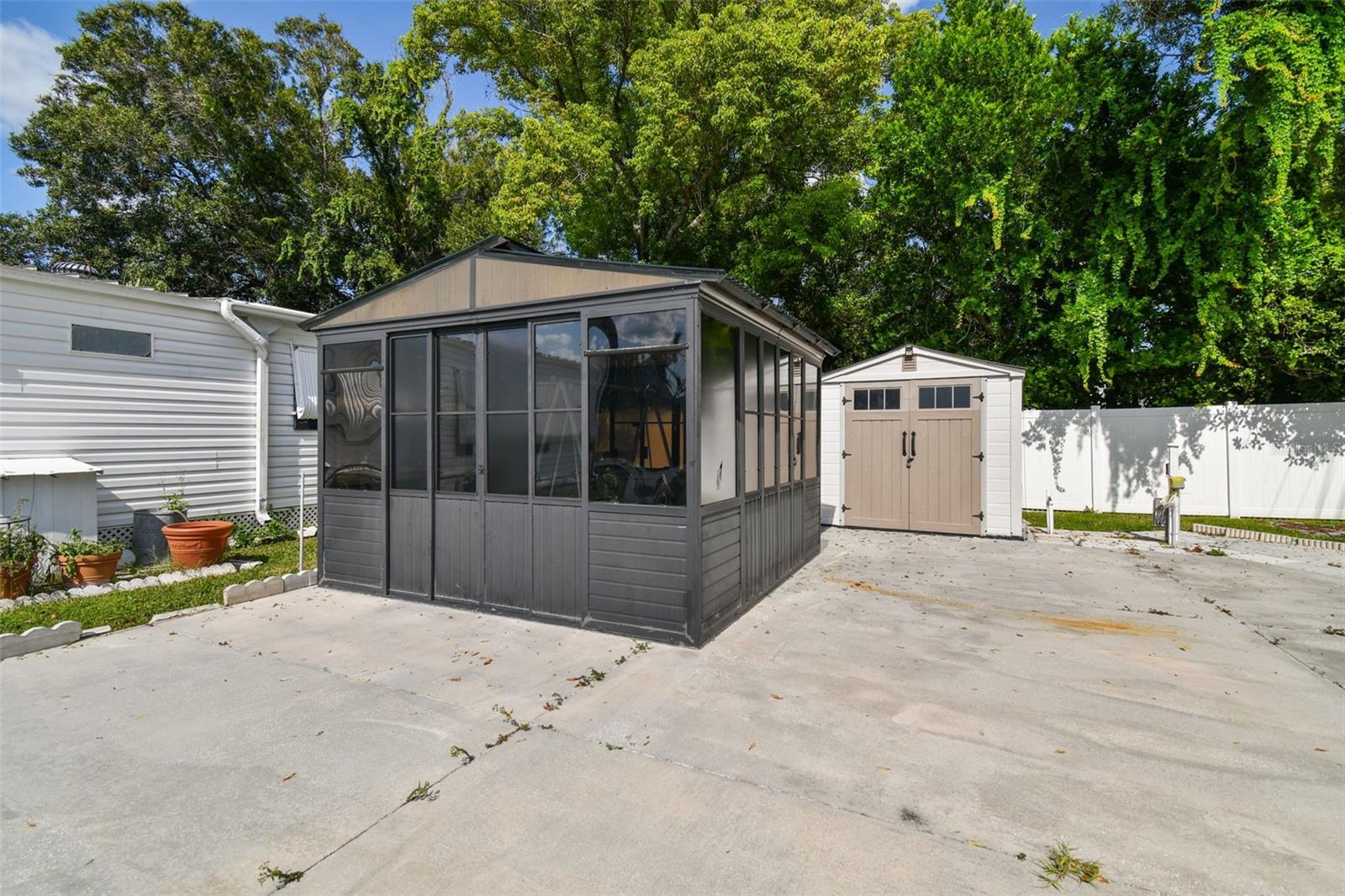 FLOWERWOOD CLUB MOBILE HOME PARK UNREC - Land