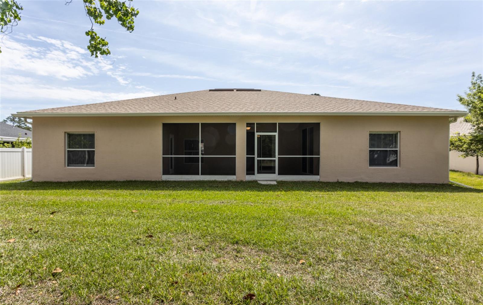 PINE LAKES - Residential