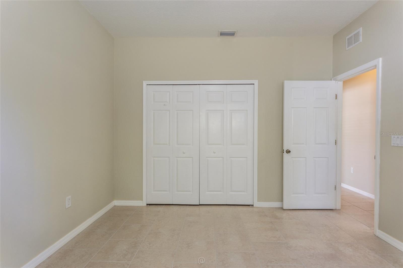 PINE LAKES - Residential