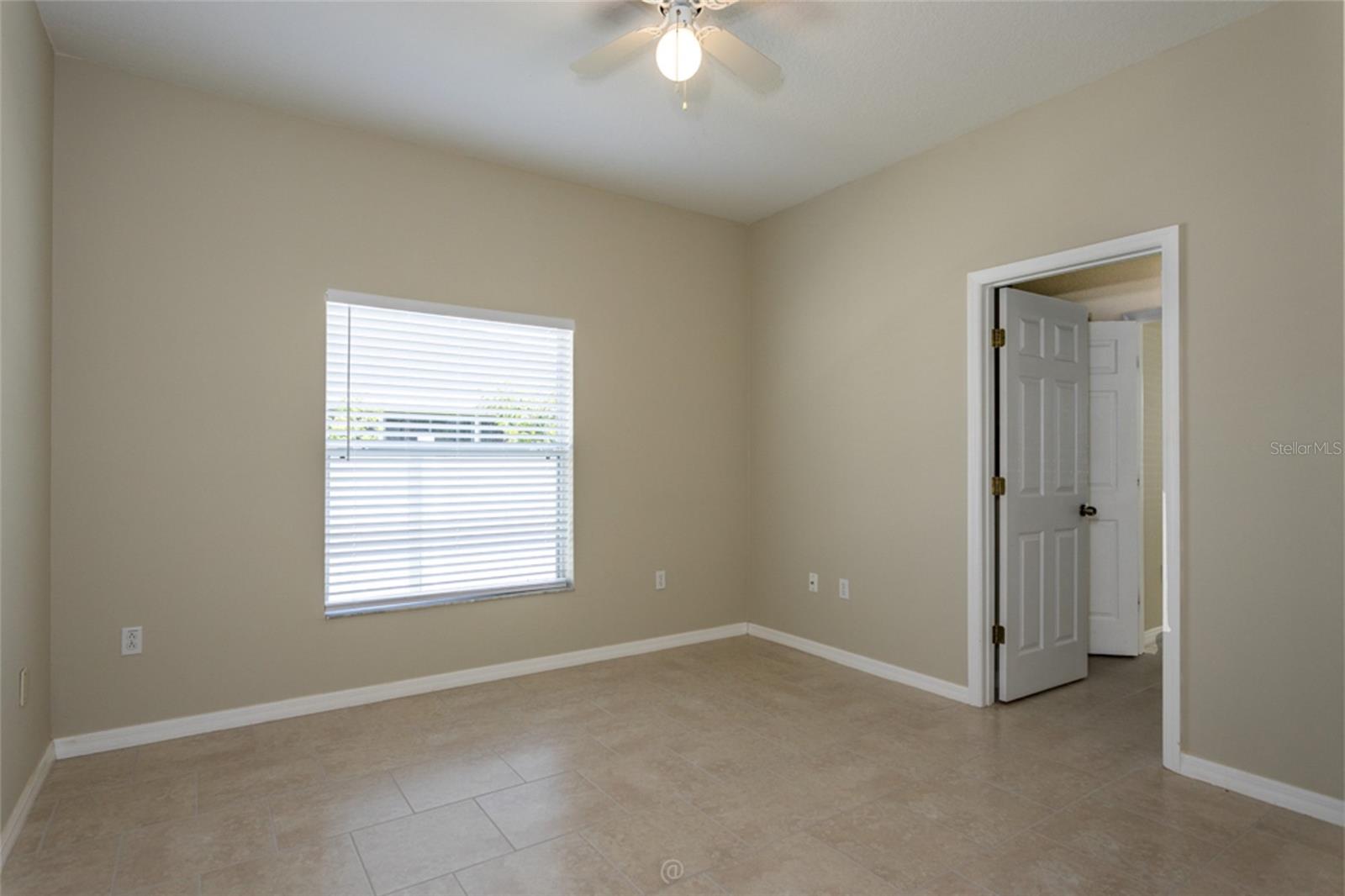 PINE LAKES - Residential
