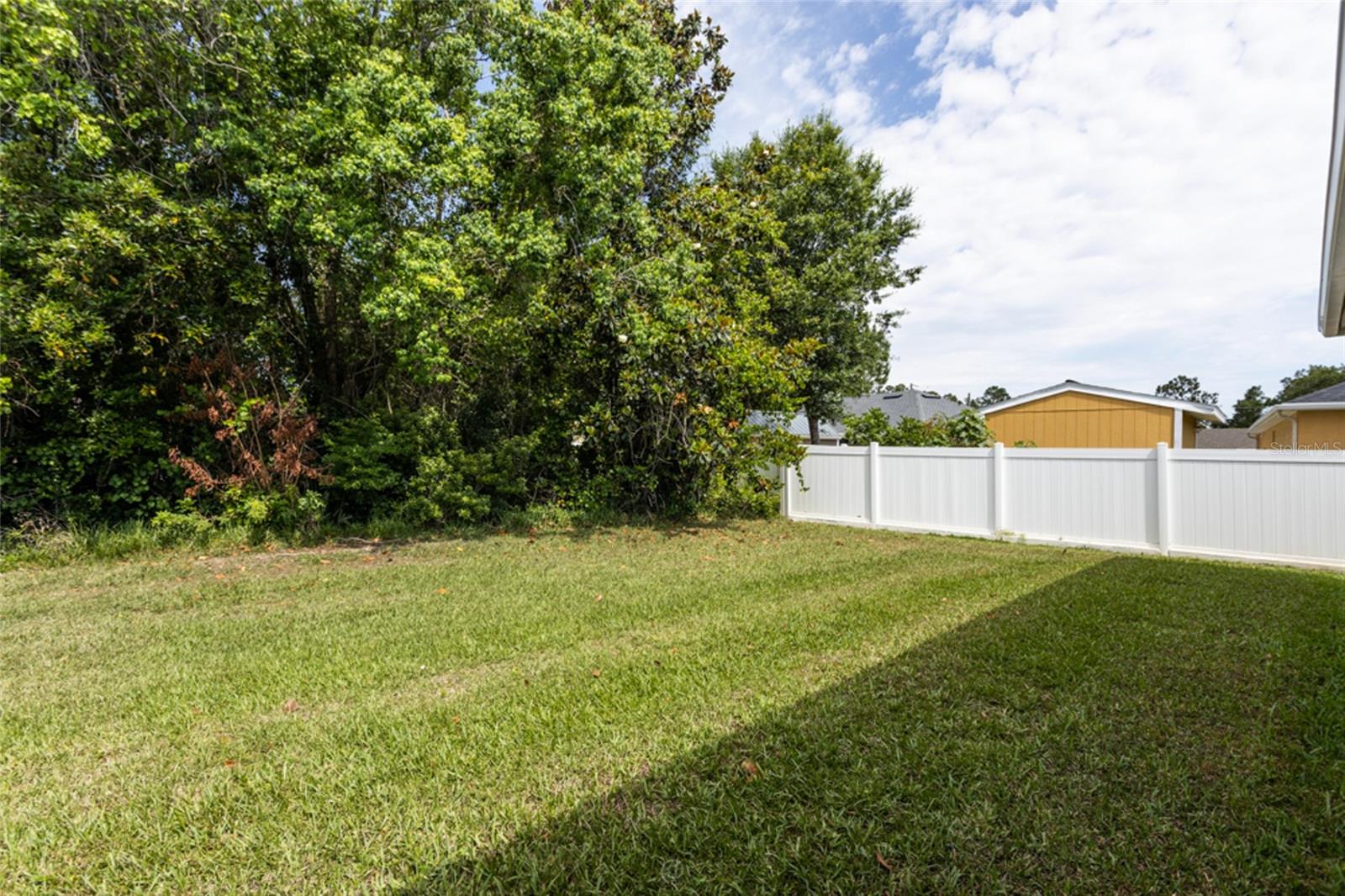 PINE LAKES - Residential