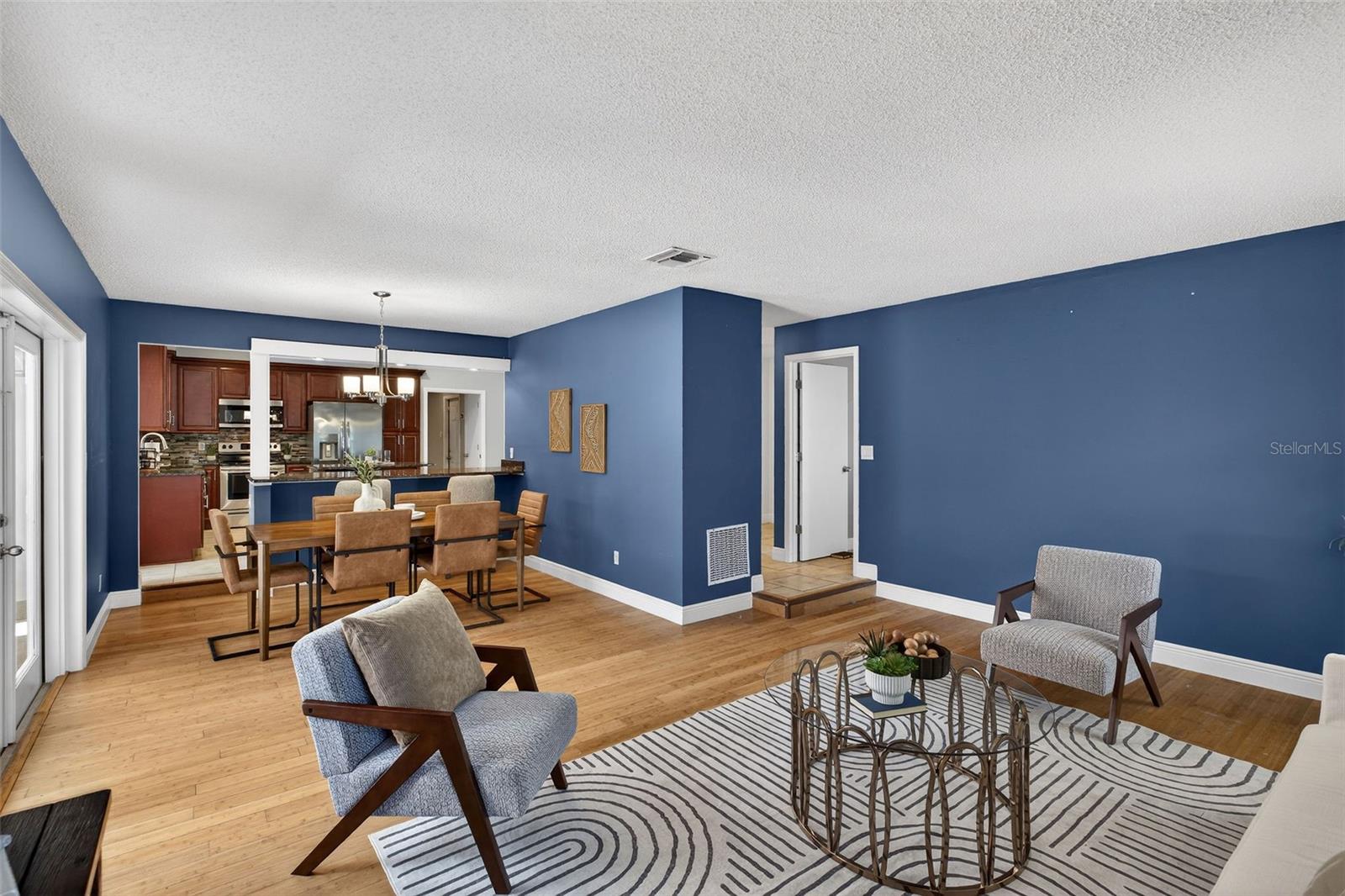 WOODSIDE VILLAGE - Residential