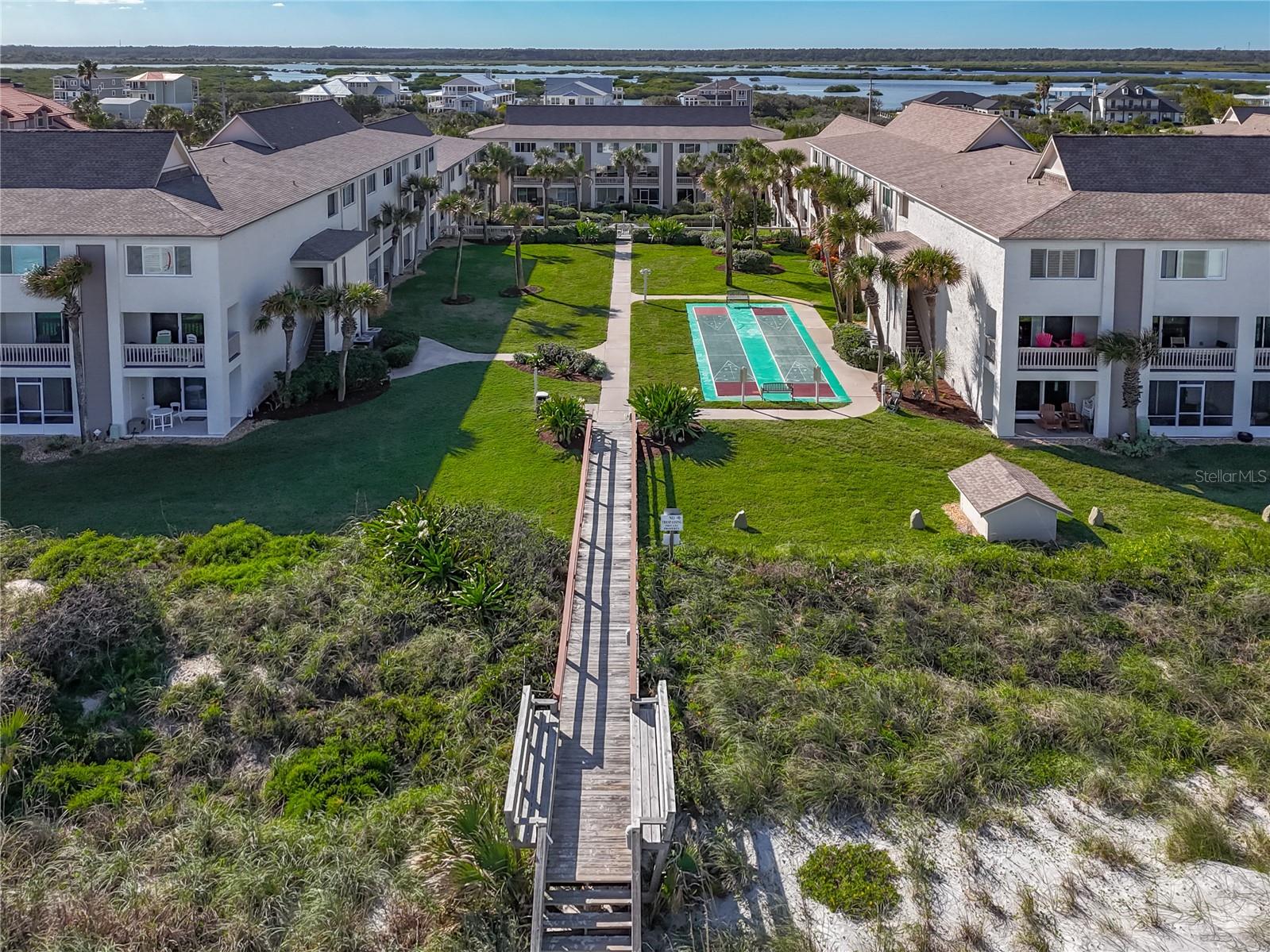 FOUR WINDS - Residential