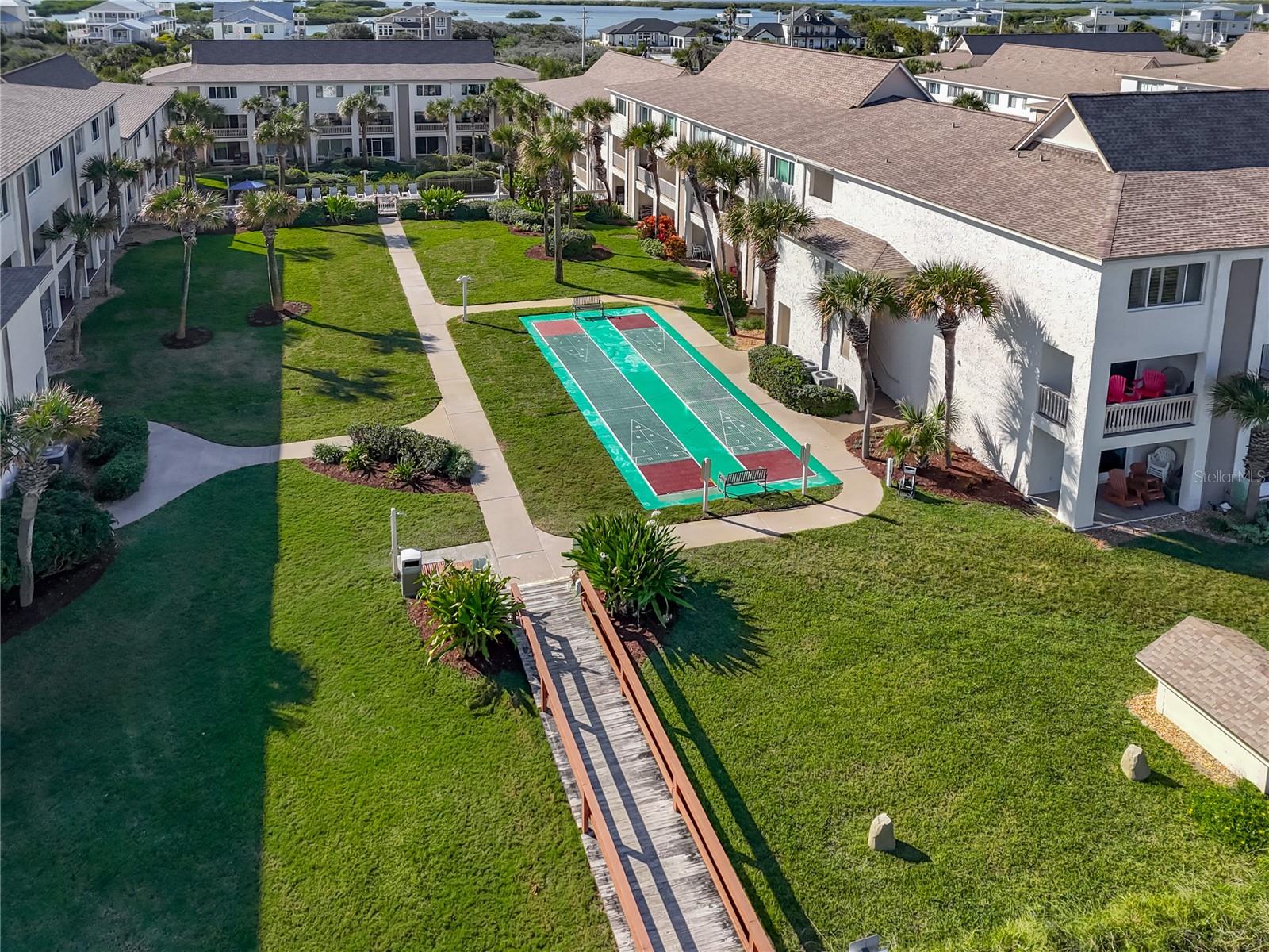 FOUR WINDS - Residential