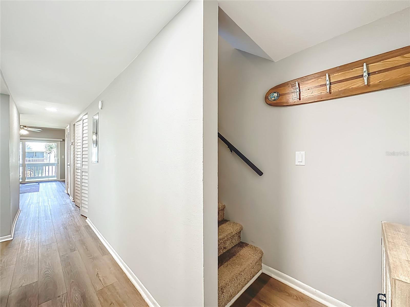 FOUR WINDS - Residential