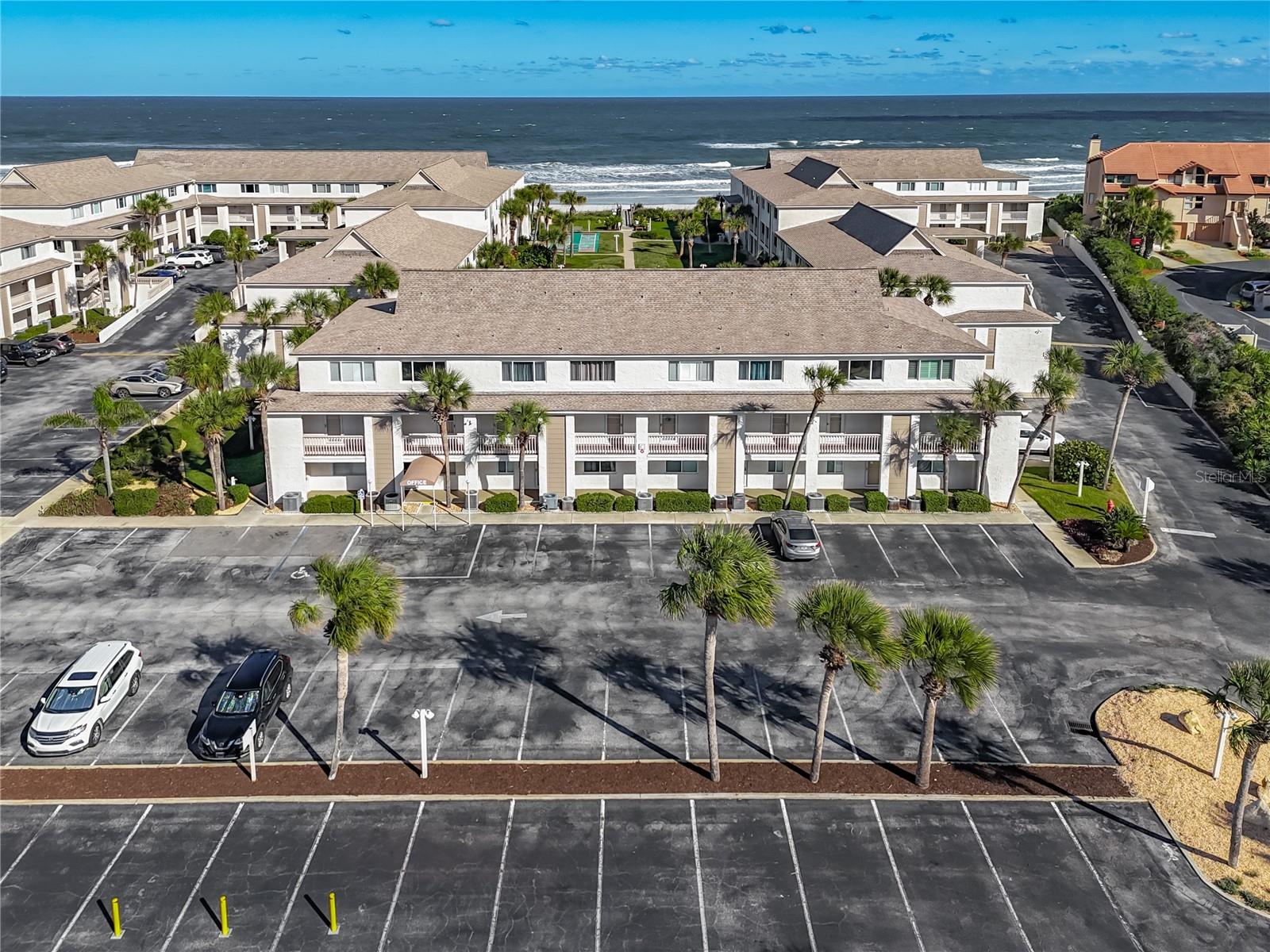 FOUR WINDS - Residential