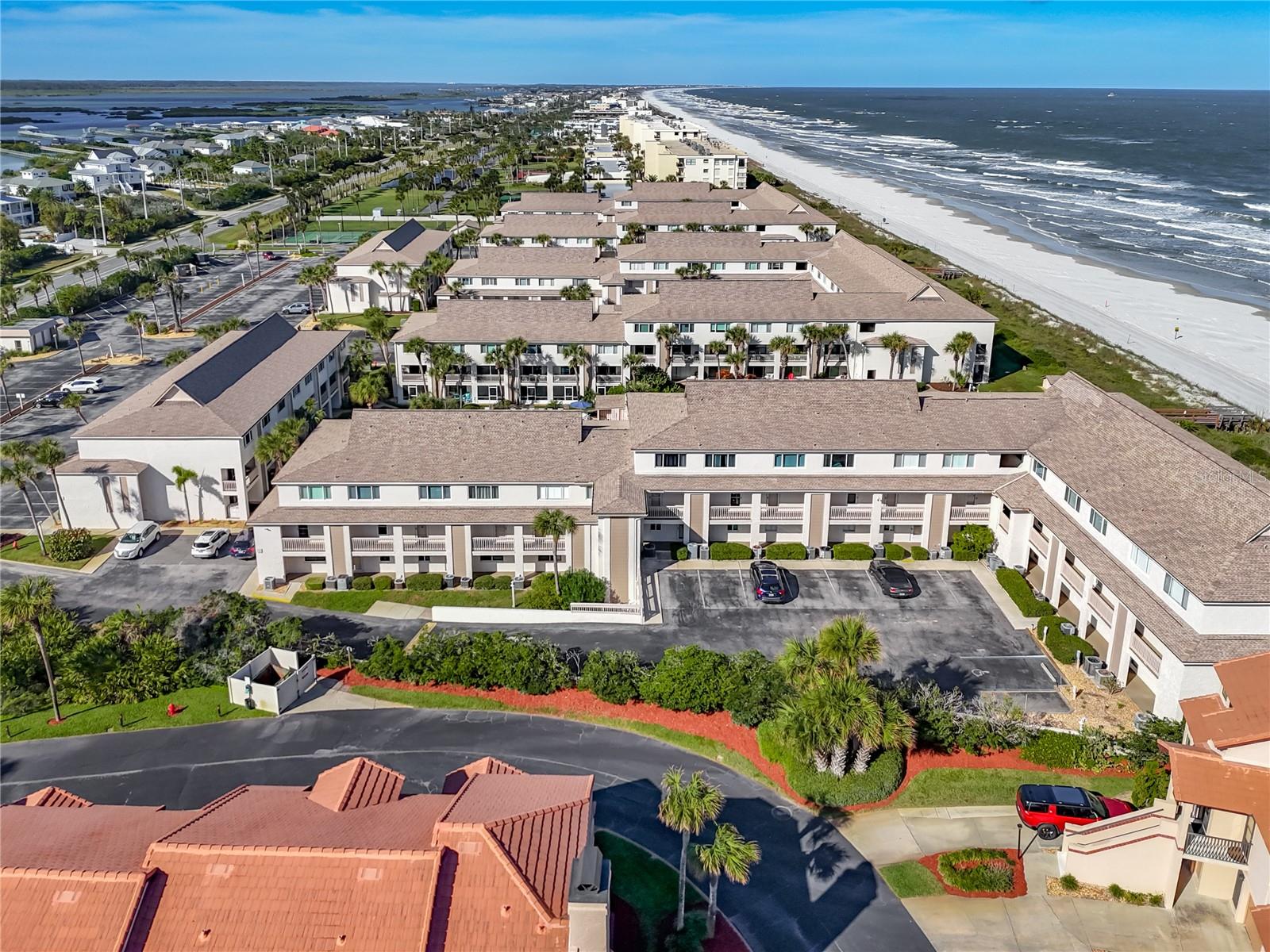 FOUR WINDS - Residential