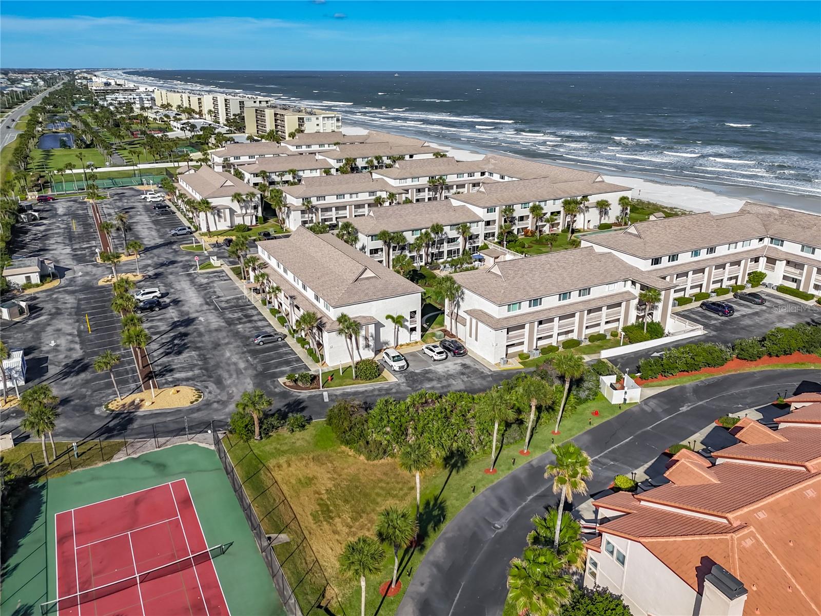 FOUR WINDS - Residential