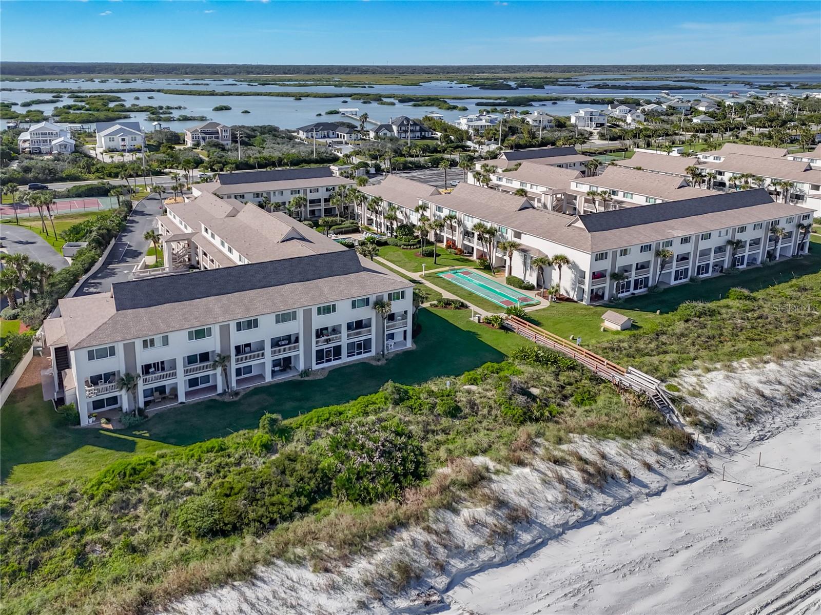 FOUR WINDS - Residential