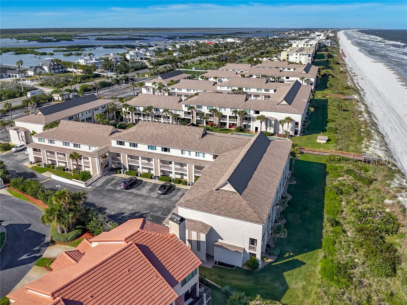 FOUR WINDS - Residential