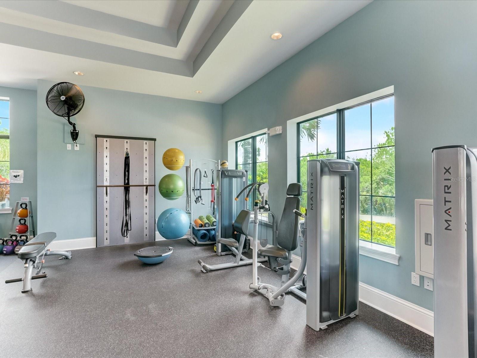 COUNTRY CLUB EAST AT LAKEWD RNCH TT - Residential