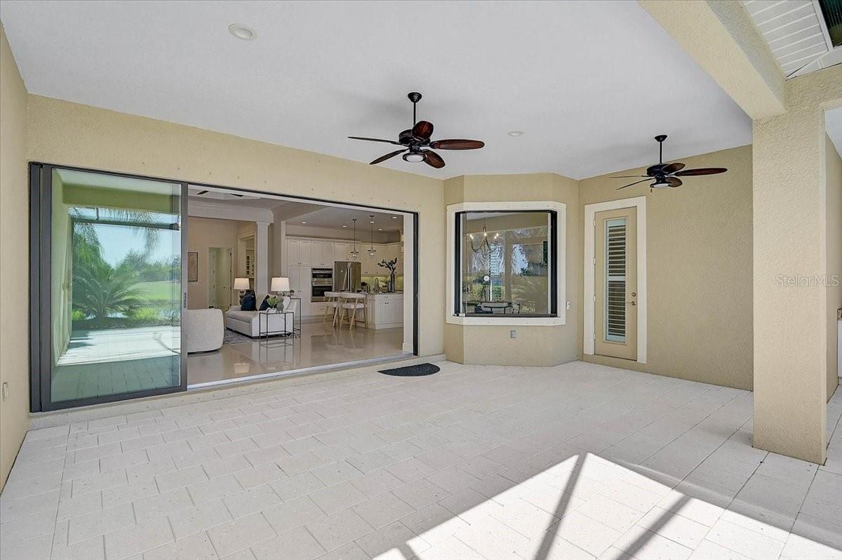 COUNTRY CLUB EAST AT LAKEWD RNCH TT - Residential
