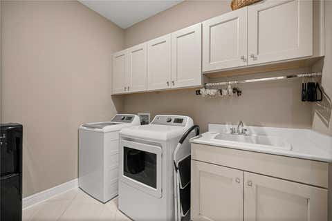 Tiny photo for 8477 SW 93rd Circle, Ocala, FL 34481 (MLS # OM726725)