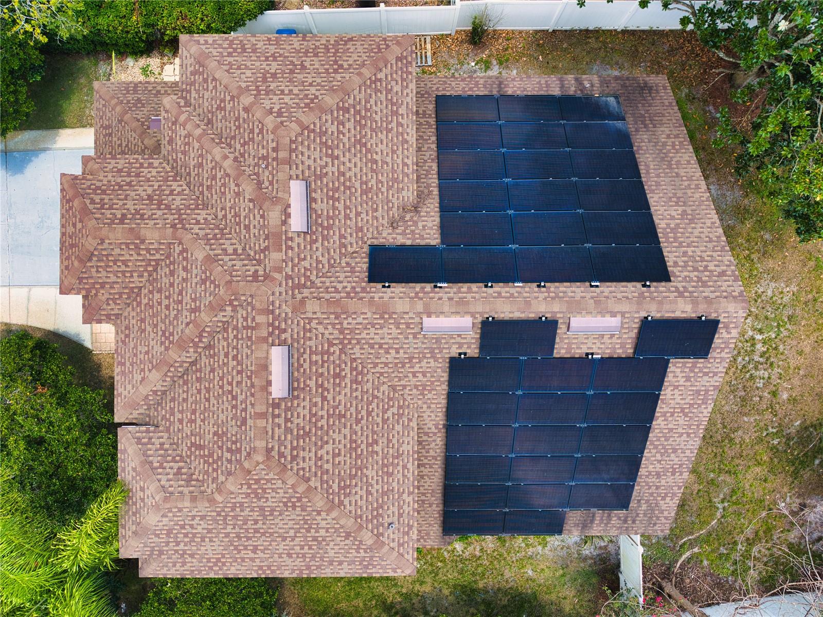 1025 OCEANBREEZE COURT