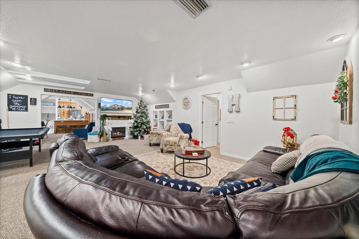 MEADOWVIEW ADD 03 - Commercial Sale