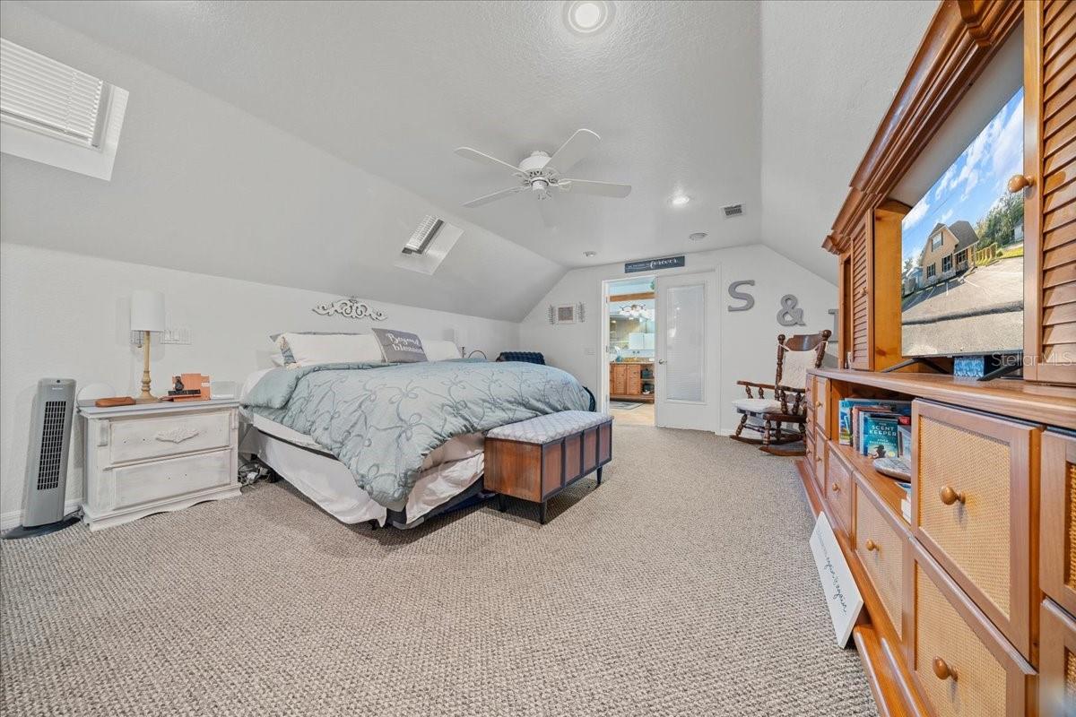 MEADOWVIEW ADD 03 - Commercial Sale