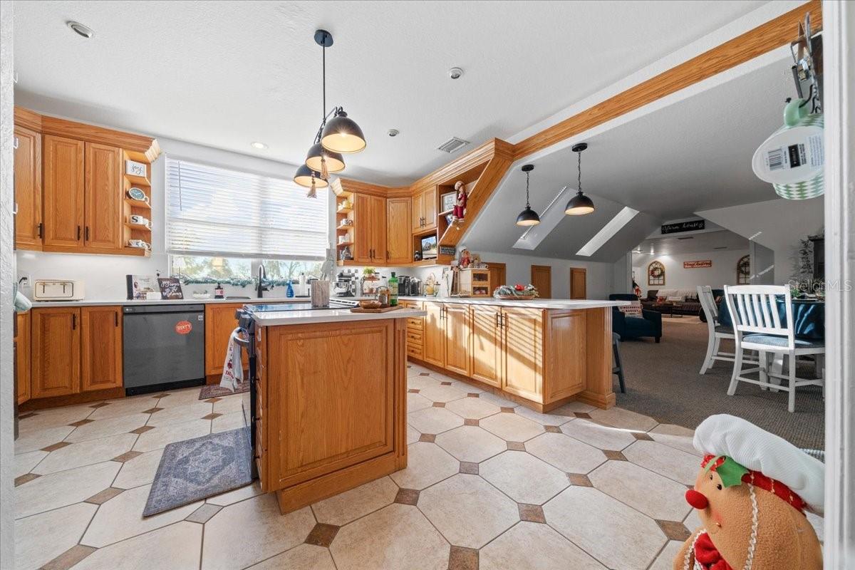 MEADOWVIEW ADD 03 - Commercial Sale