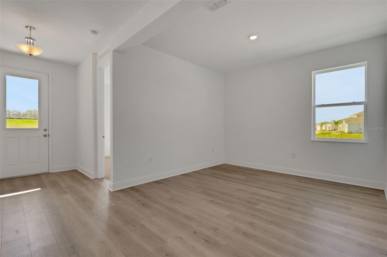 937 SUNSHOWER DRIVE