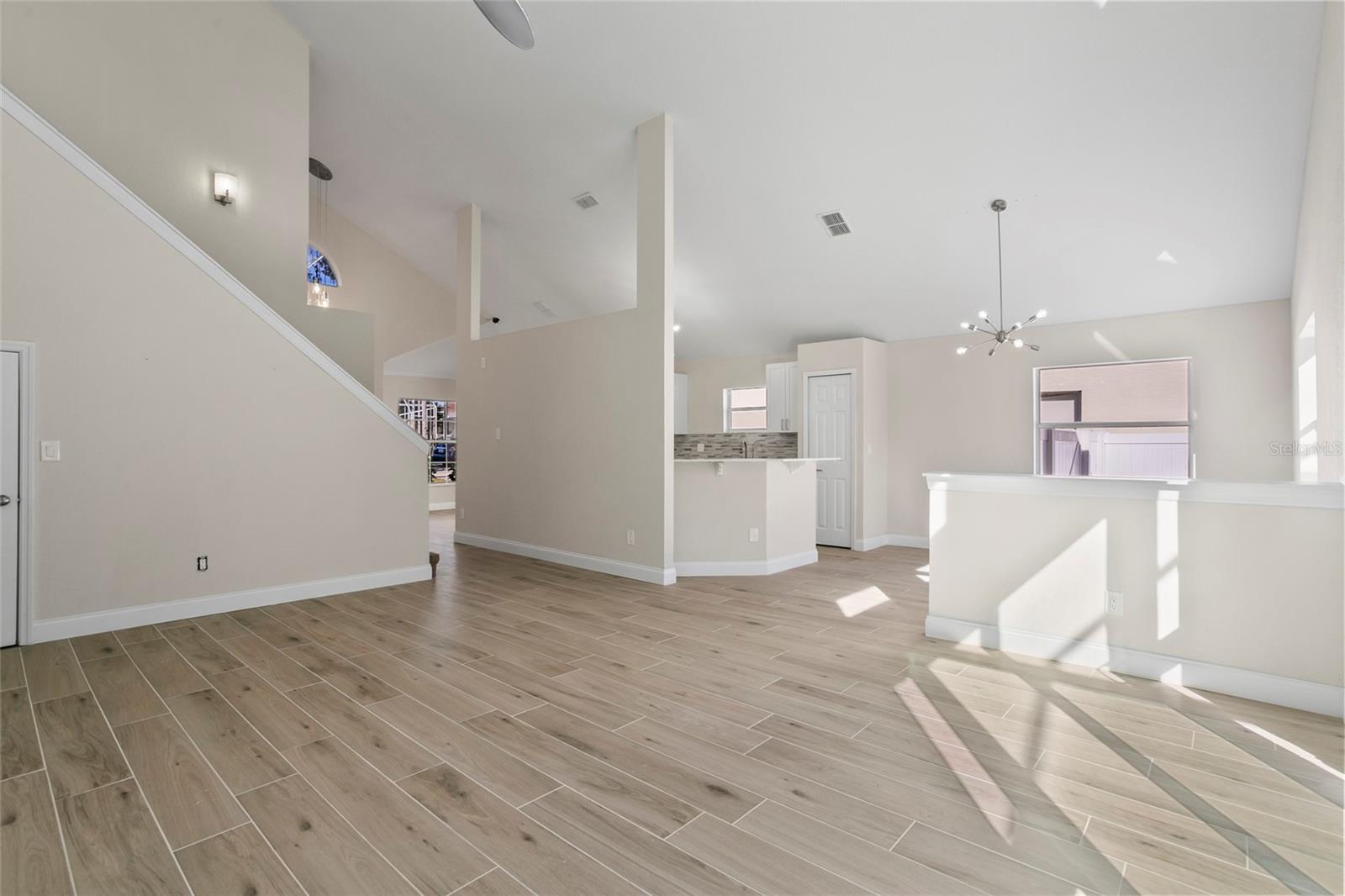 PINEWOOD COUNTRY ESTATES - Residential Lease